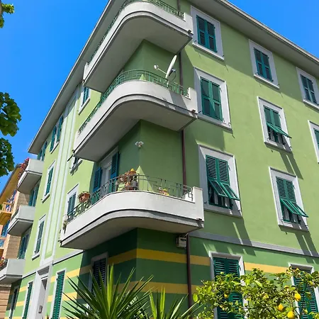 Corso Roma 15 Vacanze Apartman *